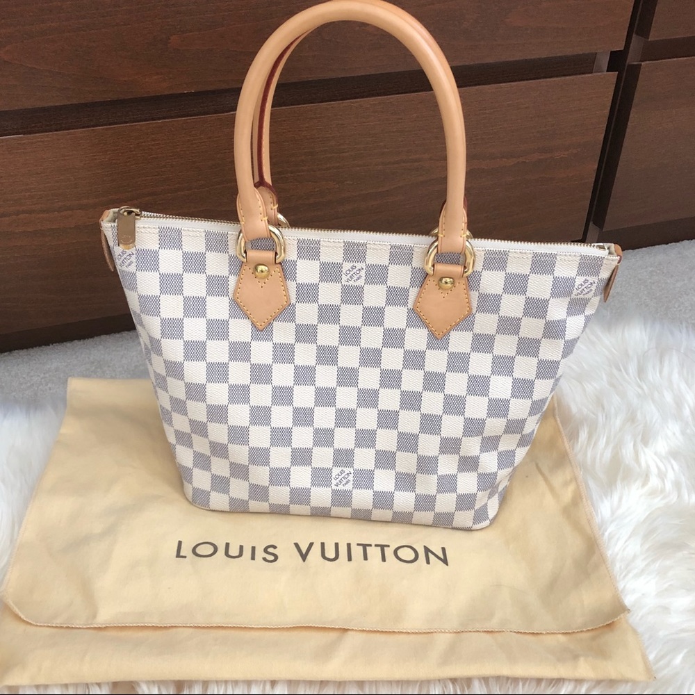 Louis Vuitton Saleya PM
